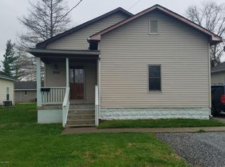 204 S 2nd St, Marion, IL 62959