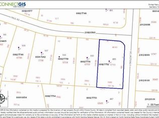 489 Longleaf Dr, West End, NC 27376