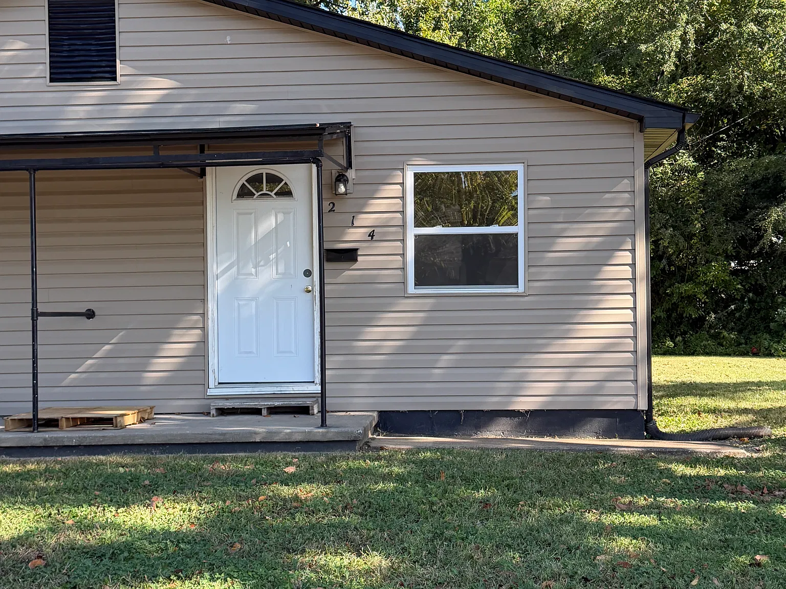 2 bed, 800 sqft, $900 — Photo 2