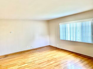 161 Stadium Ave #A, Ventura, CA 93003