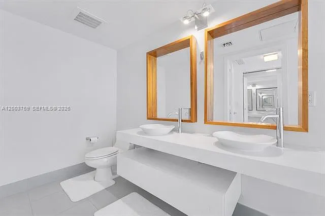 92 SW 3rd St #3611 — Photo 13