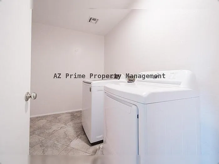2913 W Fremont Rd — Photo 34