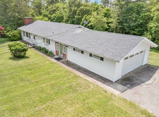 25 Schofield Rd, Willington, CT 06279