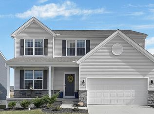 2444 Brook Run Dr, Lancaster, OH 43130