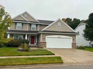 6916 Abbey Ln, Grand Ledge, MI 48837