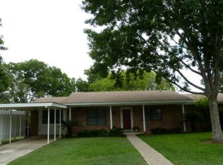 1114 Renee St, Seguin, TX 78155