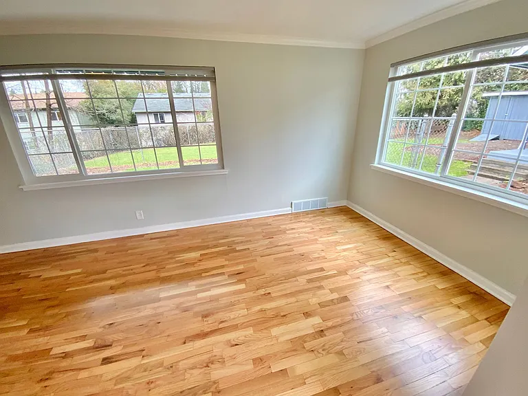 3925 SE Boise St — Photo 4