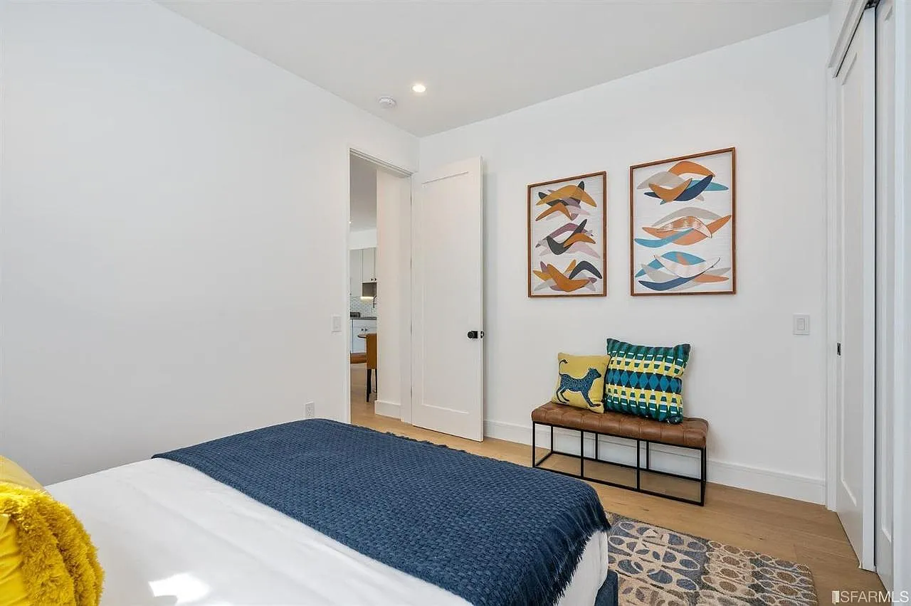 2 bed, 750 sqft, $4,800 — Photo 3