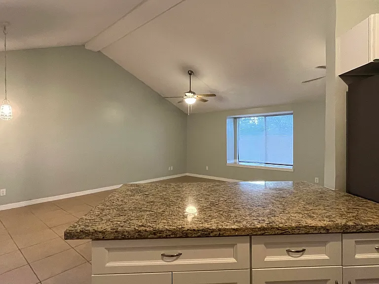 1258 SE McFarlane Ave — Photo 12