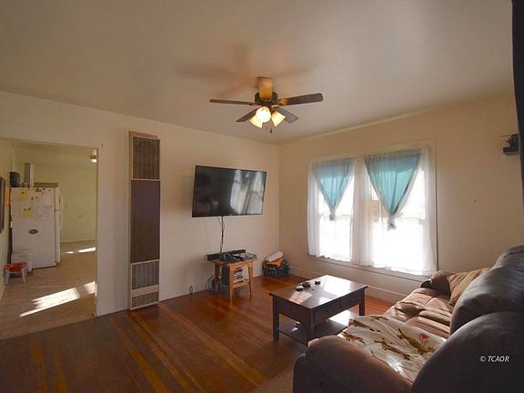 5th image of 221 Mill St