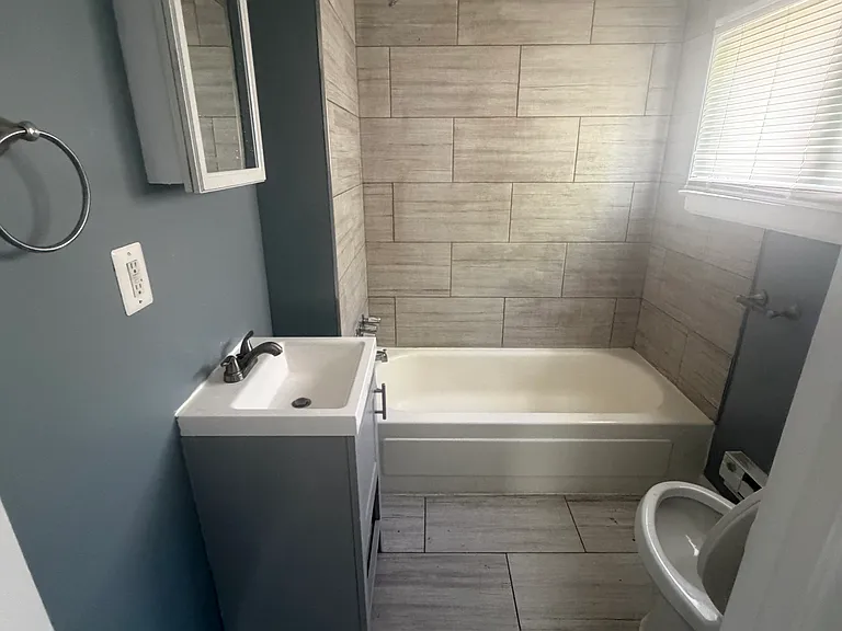 22050 Pleasant Ave #1 — Photo 10