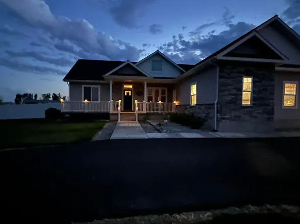 925 River Run Rd, Rexburg, ID 83440