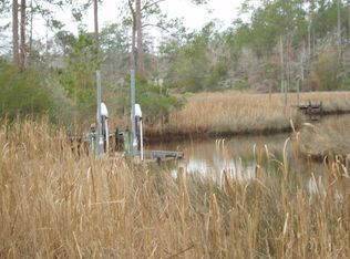 151 Cummins Creek Rd, Beaufort, NC 28516