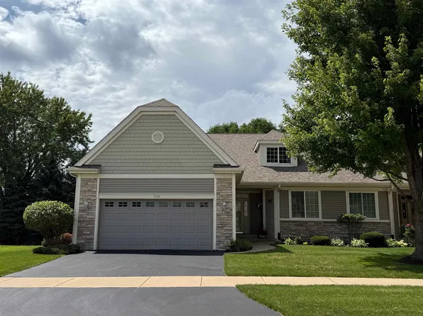 3162 Spring Harbour Dr, Rockford, IL 61114