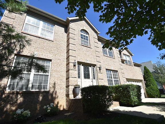 2nd image of 2051 Elmwood Dr