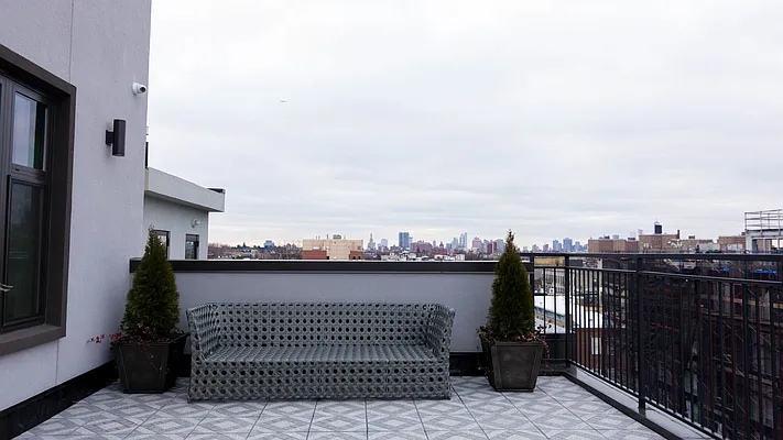 Rented by Nooklyn NYC LLC | media 14