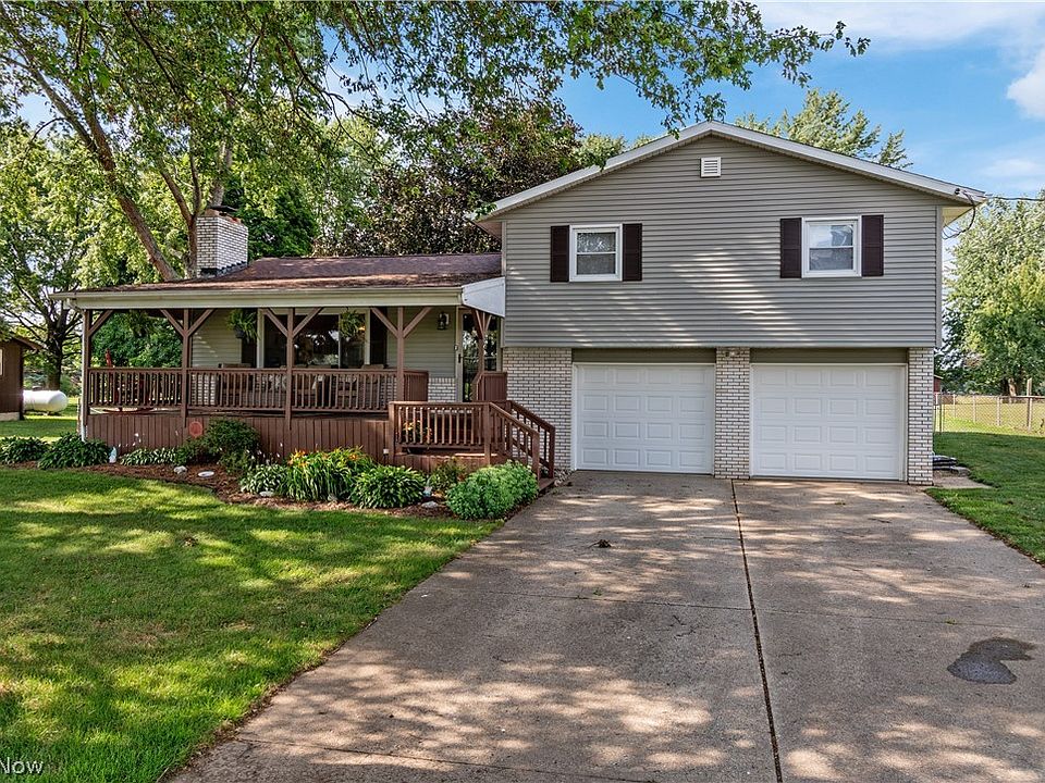 1901 Andrews St NE, Hartville, OH 44632 | Zillow