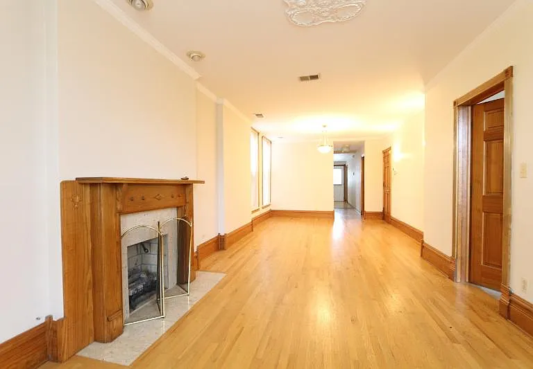 1257 W Flournoy St #4F — Photo 4