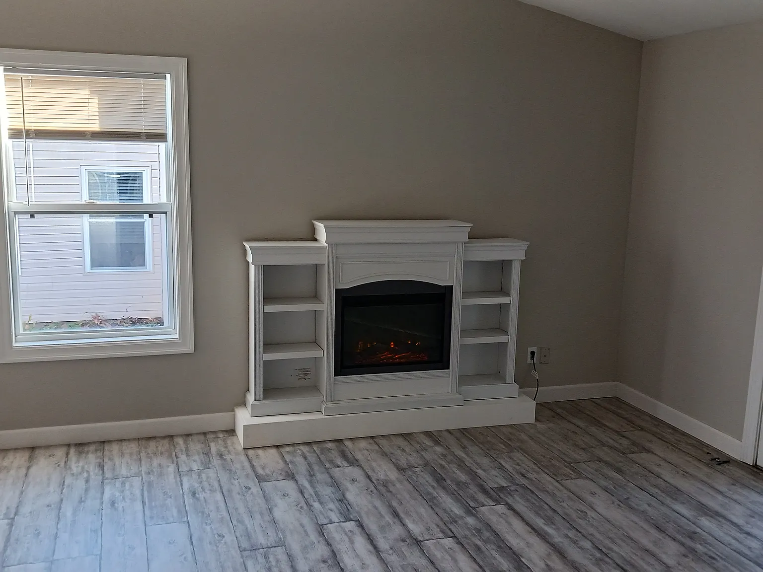 2 bed, 1000 sqft, $1,850 — Photo 2