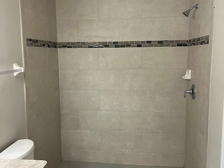 5810 W Oak Park Blvd — Photo 7