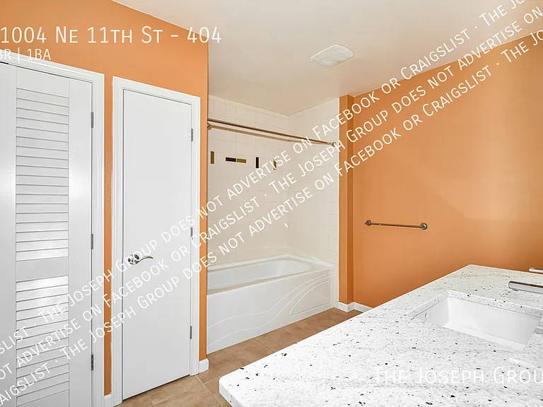 11004 NE 11th St #404 — Photo 15
