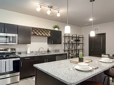 1 Bed 1 Bath Designer Overlook