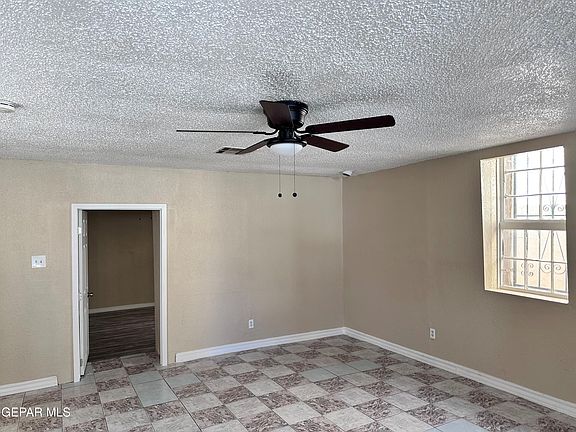 3rd image of 2612 Idalia Ave