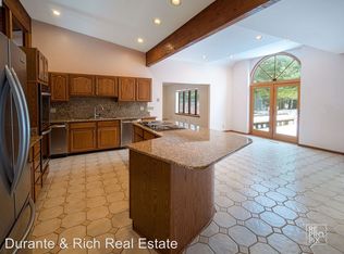 2620 Knob Hill Rd, Johnsburg, IL 60051