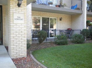 6651 W 64th Pl APT 102, Chicago, IL 60638