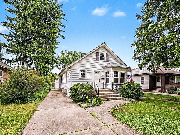 2nd image of 1094 Walter Ave