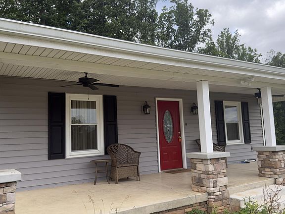 4th image of 2662 Louisville Rd