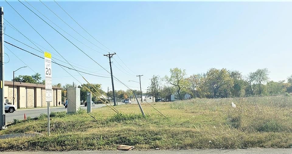 1st image of 1524 E Robert St Lot 18