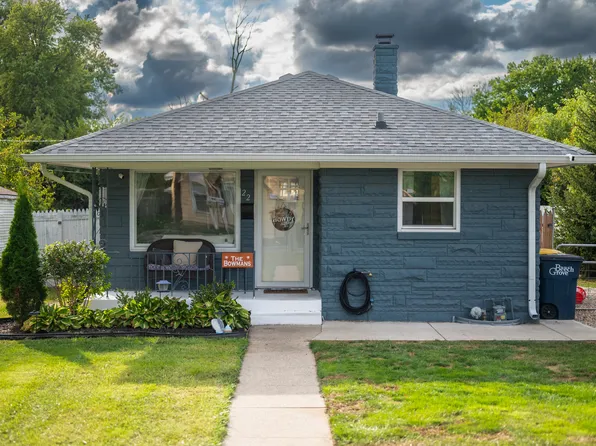 22 S 17th Ave, Beech Grove, IN 46107