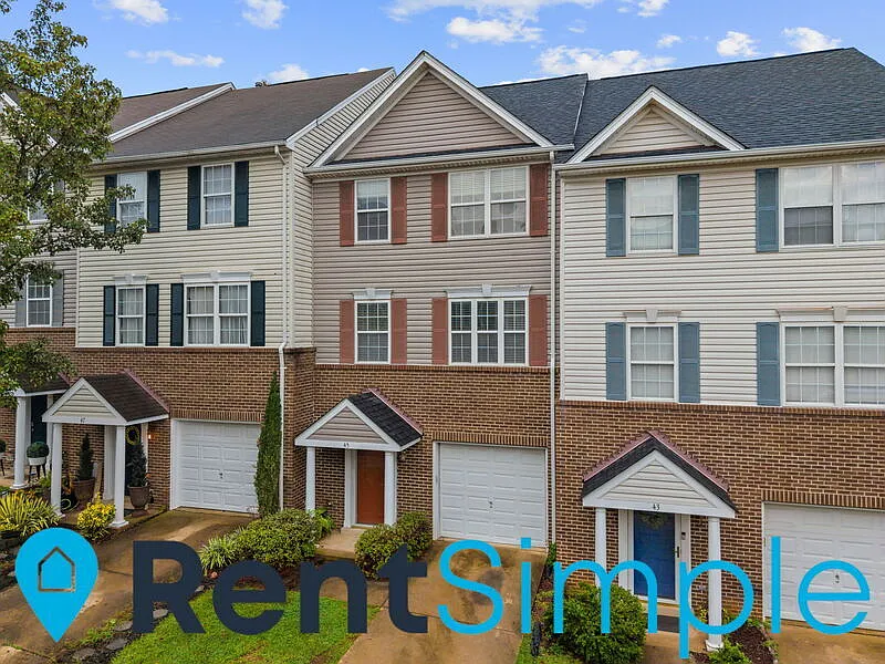 3 bed, 3.0 bath, 1452 sqft, $2,495 — Photo 2