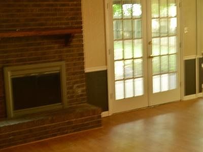 4th image of 5315 Hollyhock Ln