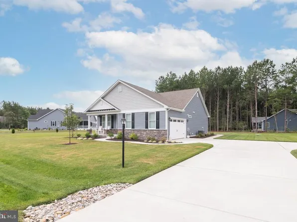 94 Beaver Pond Cir, Harrington, DE 19952