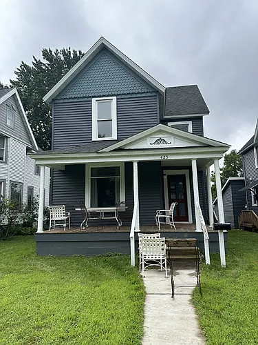 425 Hudson St Photo 1