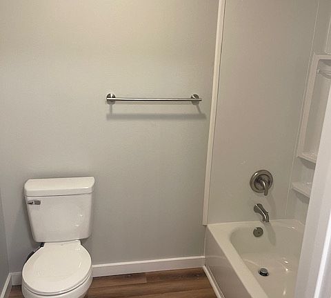 4th image of 957 Kees St