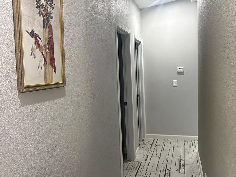 1007 W Saddle Ln — Photo 8