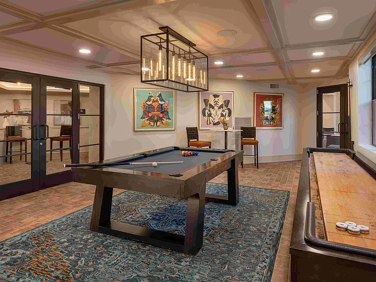 Manor Scottsdale — Photo 8