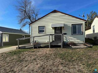 2417 S Duluth Ave, Sioux Falls, SD 57105