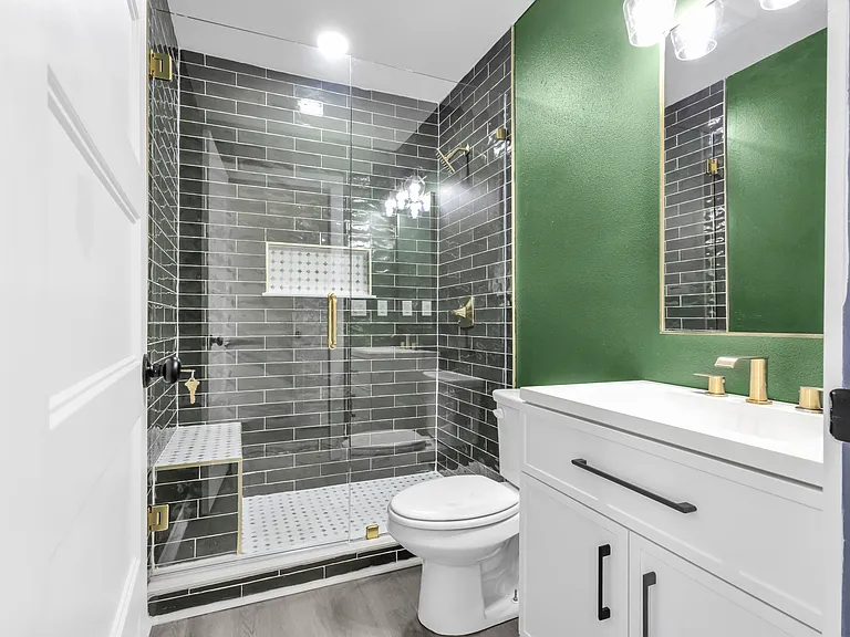 2 Maxwell St #B — Photo 5