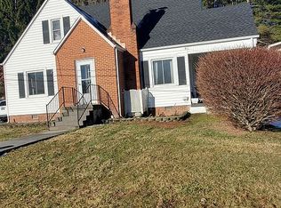 120 McCloud St, Roan Mountain, TN 37687