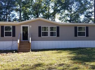 214 Rae Ln, Bonneau, SC 29431