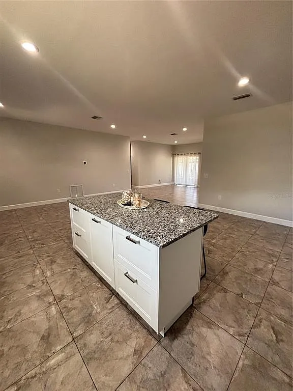 3 bed, 2.0 bath, 1563 sqft, $2,900 — Photo 4