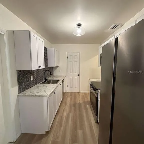 21988 Cellini Ave — Photo 5
