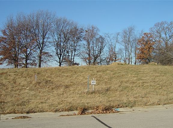 3rd image of LOT 15 Bluebird Dr