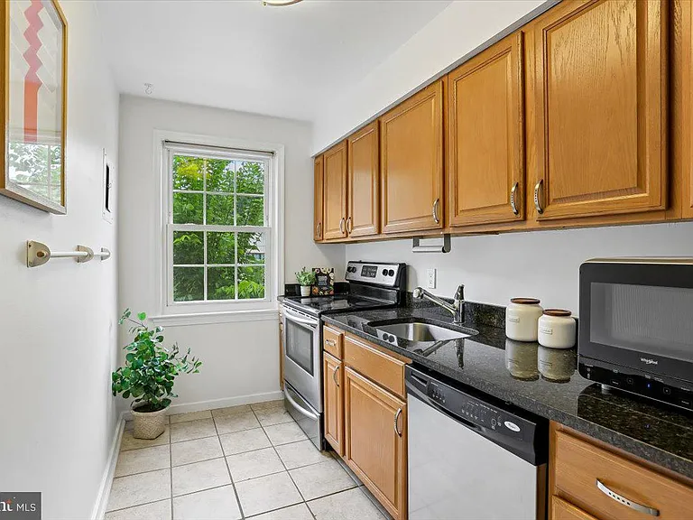 8205 Grubb Rd #101 — Photo 10