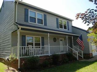 10 Mayer Ct, Hampton, VA 23664