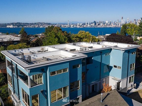 Panoramic views from the rooftop